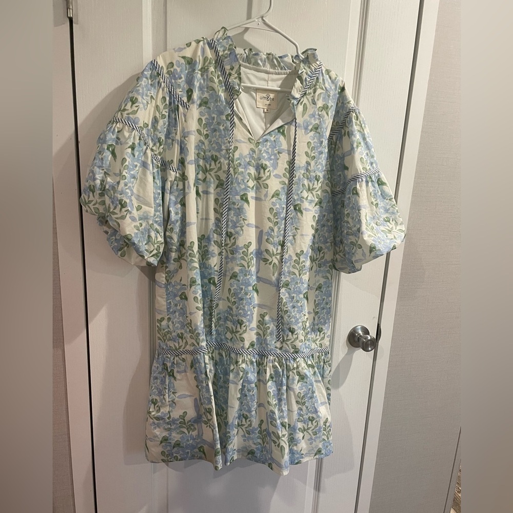 Women’s hydrangea flowy dress